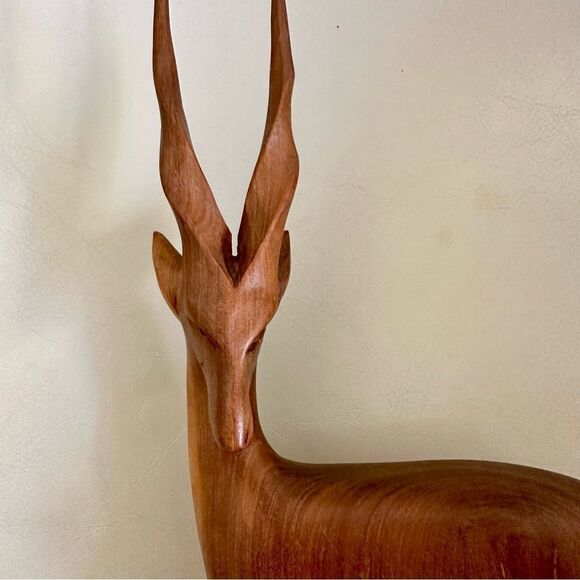 Hand carved wooden gazelle/antelope with calf - Picture 11 of 11